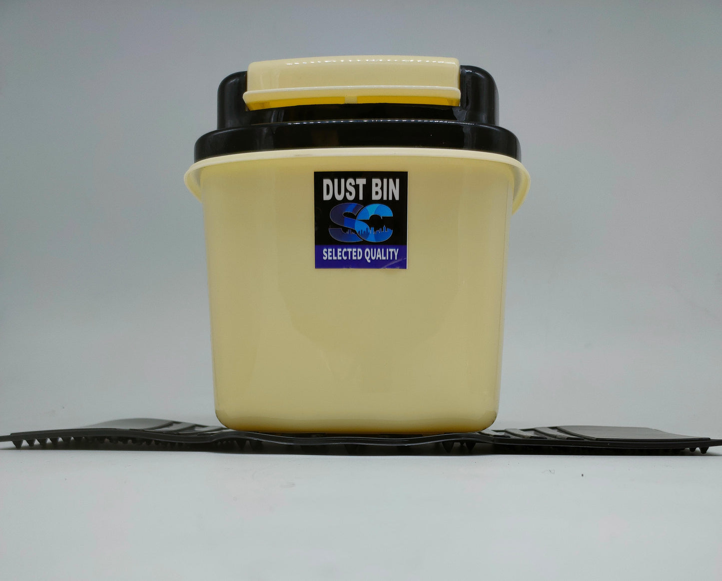 Dustbin for car - Office